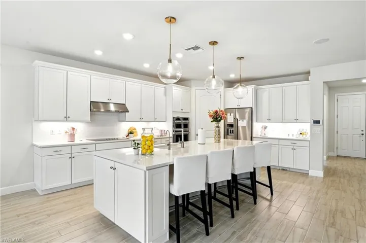 12905 Hadley Ct, Fort Myers, Florida 33913
