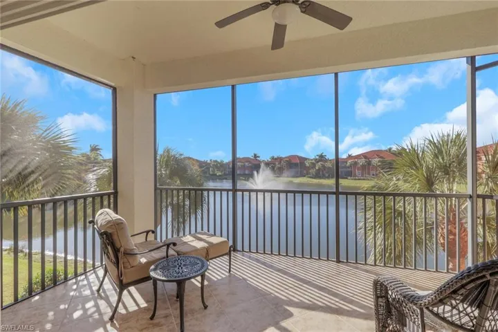 6397  Legacy  CIR, Naples, FL 34113