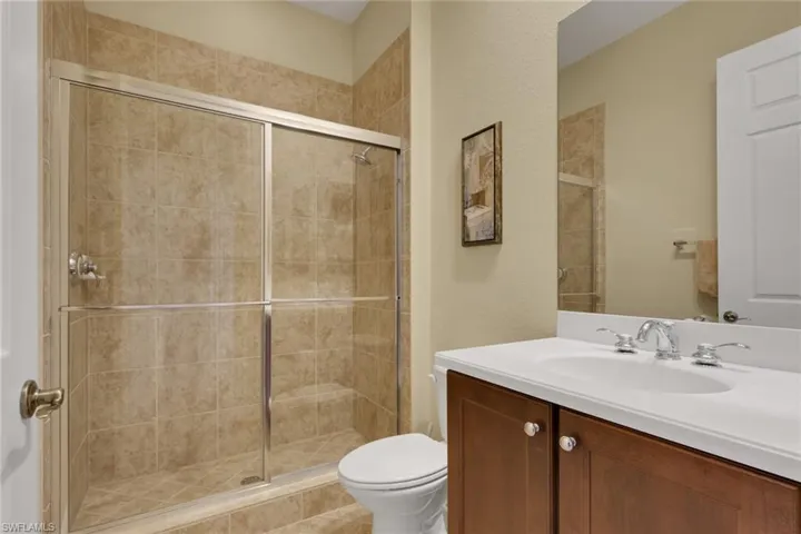 6397  Legacy  CIR, Naples, FL 34113