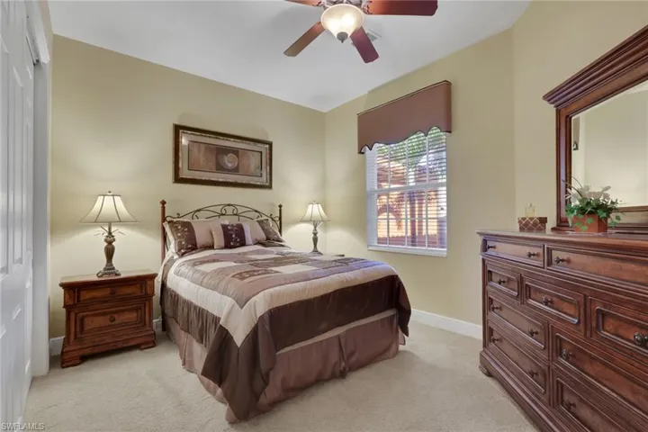 6397  Legacy  CIR, Naples, FL 34113