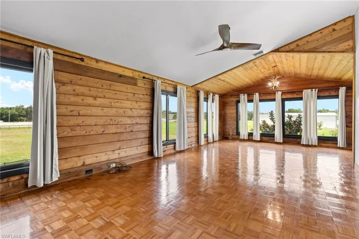 3040 Trail Dairy Cir, North Fort Myers, Florida 33917