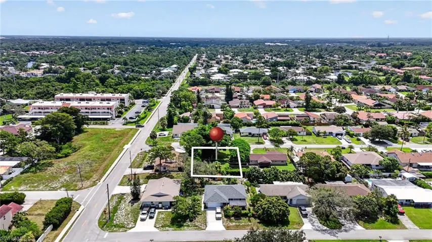 27506 Playa Del Rey Ln, Bonita Springs, Florida 34135