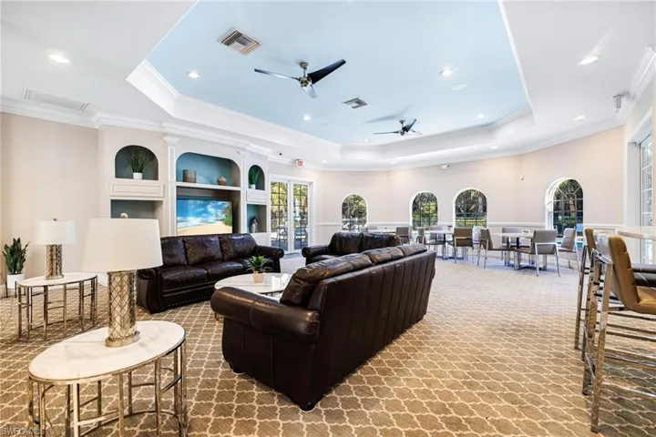 3770  Recreation  LN, Naples, FL 34116