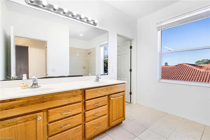 3770  Recreation  LN, Naples, FL 34116