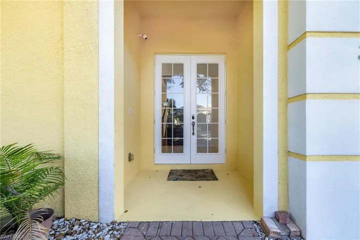 3770  Recreation  LN, Naples, FL 34116