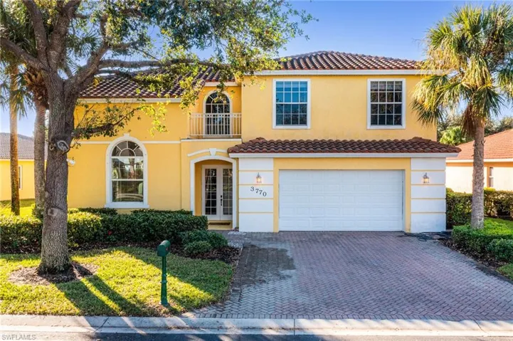 3770  Recreation  LN, Naples, FL 34116