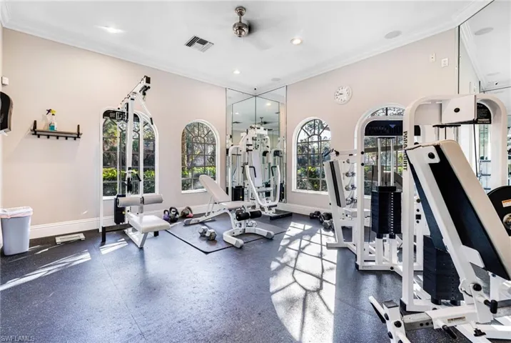 3770  Recreation  LN, Naples, FL 34116
