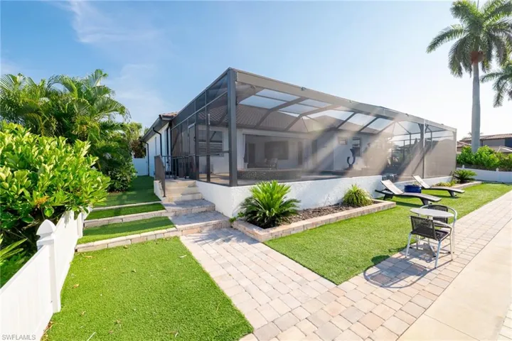 Serene Oasis Screened Lanai, Pool and Spa