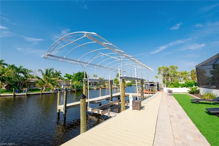 Dock, captains walk with 16000 pound lift