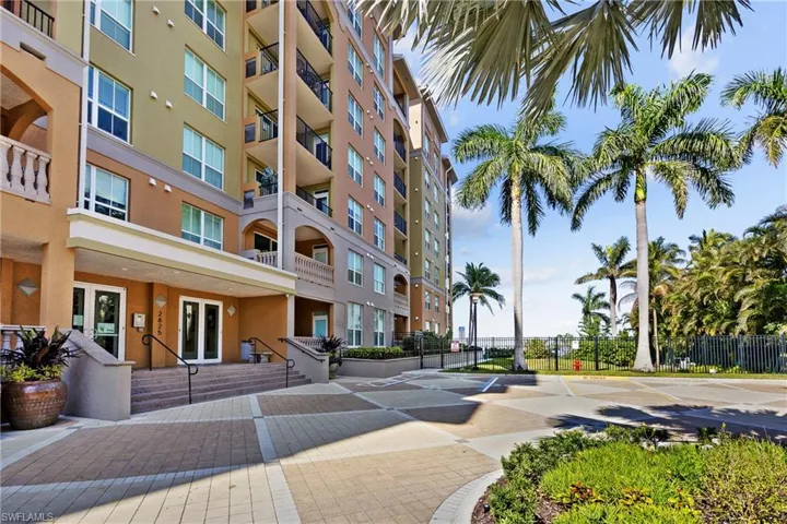 2825  Palm Beach  BLVD, Fort Myers, FL 33916
