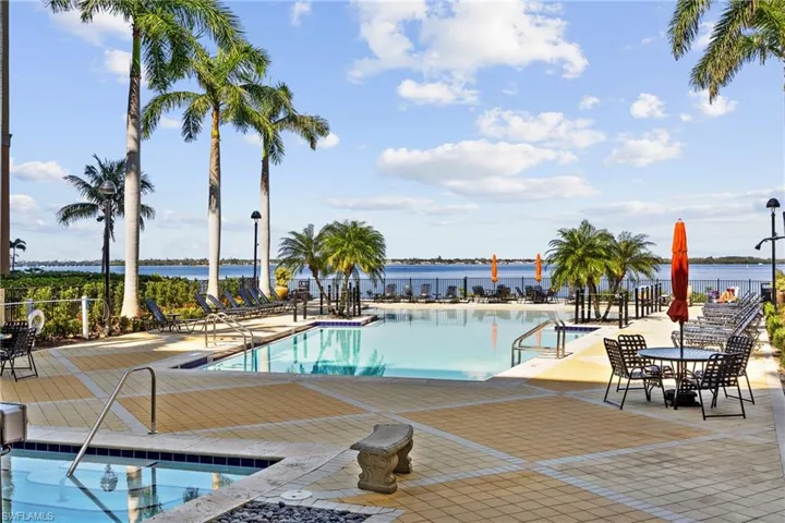 2825  Palm Beach  BLVD, Fort Myers, FL 33916