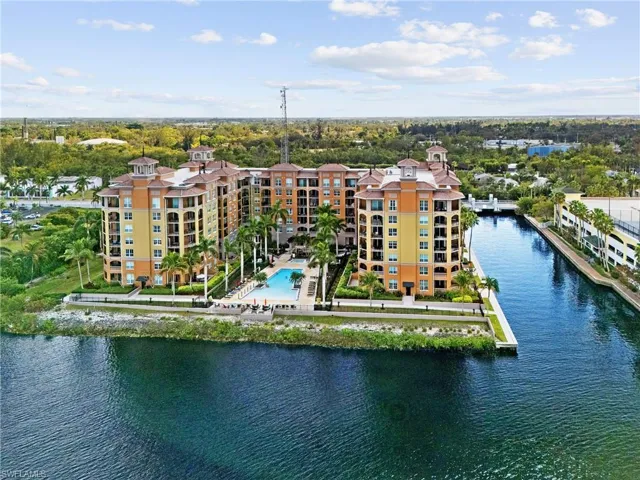 2825  Palm Beach  BLVD, Fort Myers, FL 33916