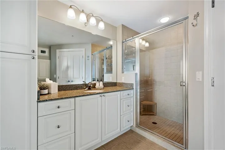 2825  Palm Beach  BLVD, Fort Myers, FL 33916