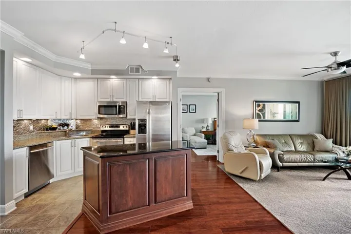 2825  Palm Beach  BLVD, Fort Myers, FL 33916