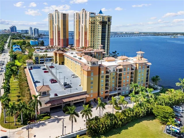 2825  Palm Beach  BLVD, Fort Myers, FL 33916