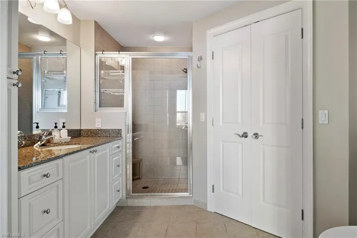 2825  Palm Beach  BLVD, Fort Myers, FL 33916