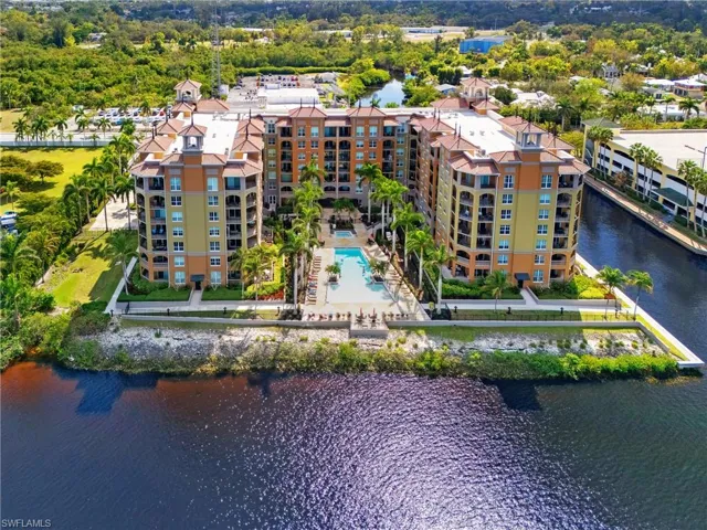 2825  Palm Beach  BLVD, Fort Myers, FL 33916
