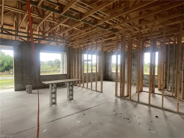 209  Nautilus  AVE, Labelle, FL 33935