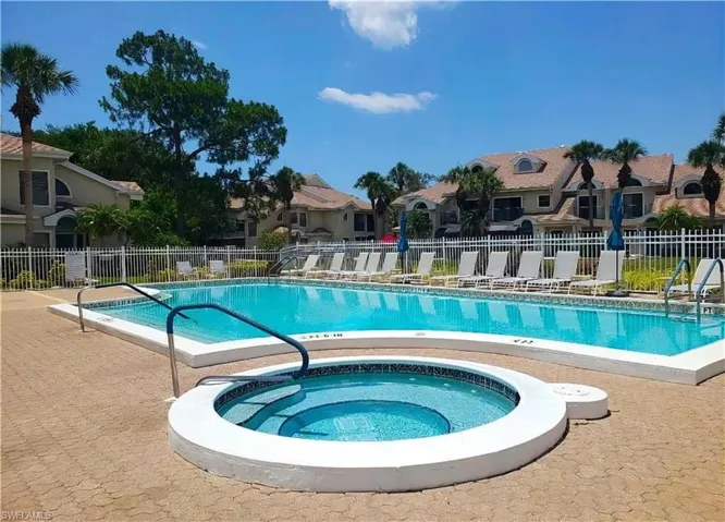 50  Emerald Woods  DR, Naples, FL 34108