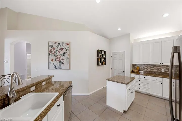 8482  Bent Creek  WAY, Naples, FL 34114
