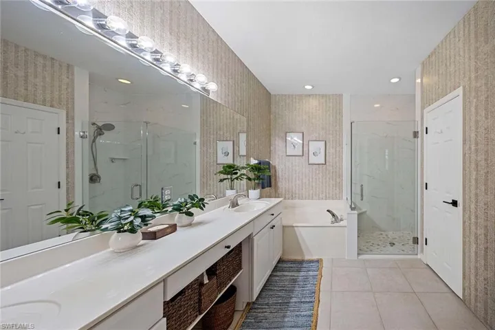 8482  Bent Creek  WAY, Naples, FL 34114