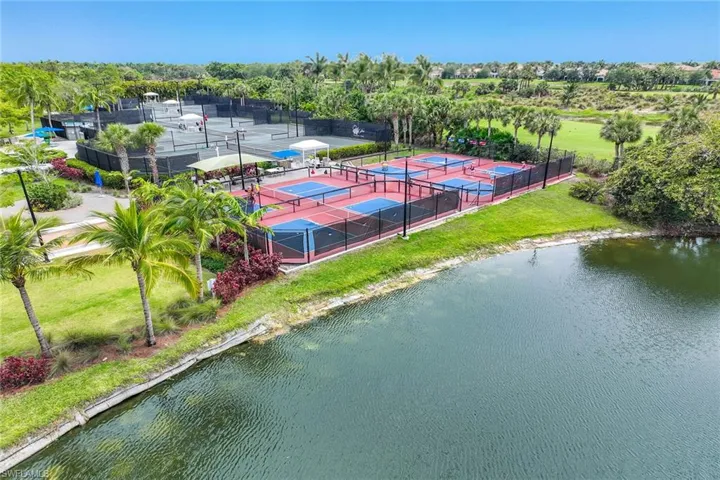 8482  Bent Creek  WAY, Naples, FL 34114