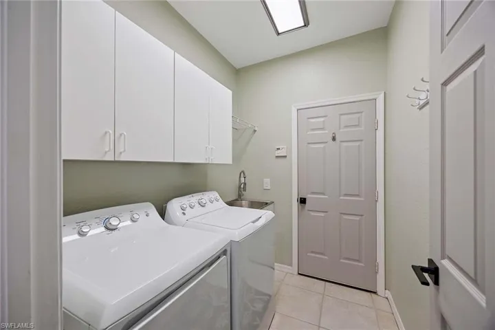 8482  Bent Creek  WAY, Naples, FL 34114