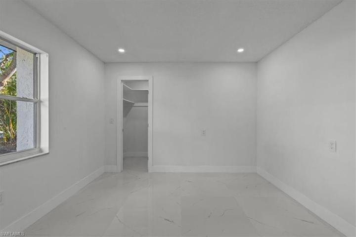 3322  Savage  RD, Sarasota, FL 34231