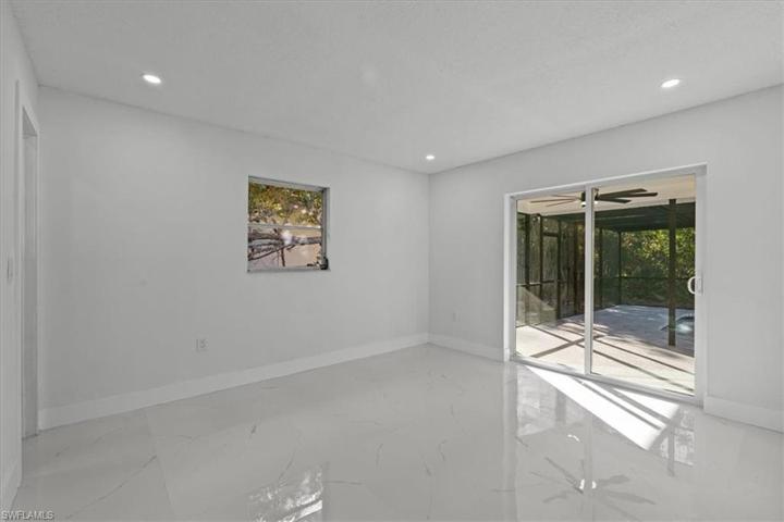 3322  Savage  RD, Sarasota, FL 34231