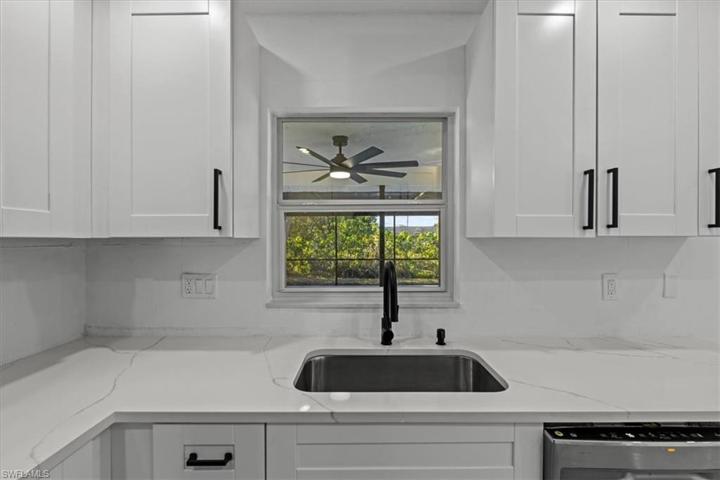 3322  Savage  RD, Sarasota, FL 34231
