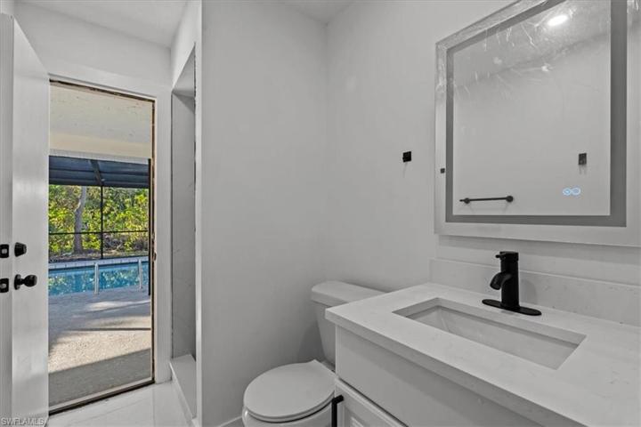 3322  Savage  RD, Sarasota, FL 34231