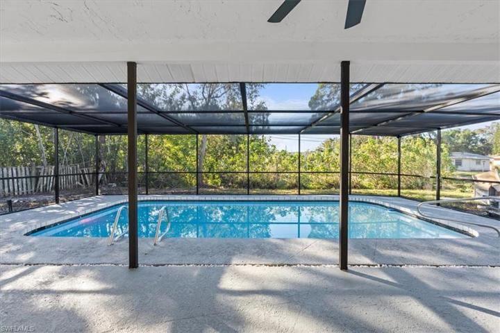 3322  Savage  RD, Sarasota, FL 34231