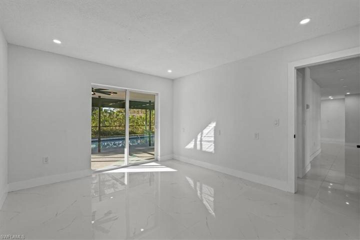 3322  Savage  RD, Sarasota, FL 34231