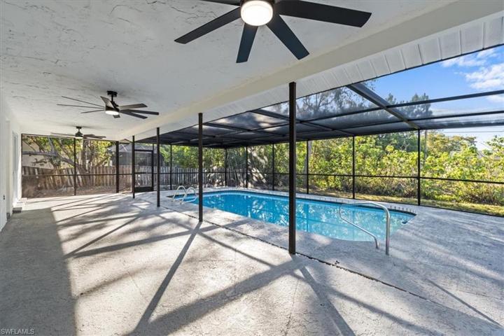 3322  Savage  RD, Sarasota, FL 34231