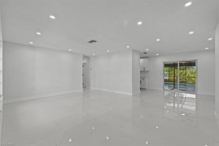 3322  Savage  RD, Sarasota, FL 34231