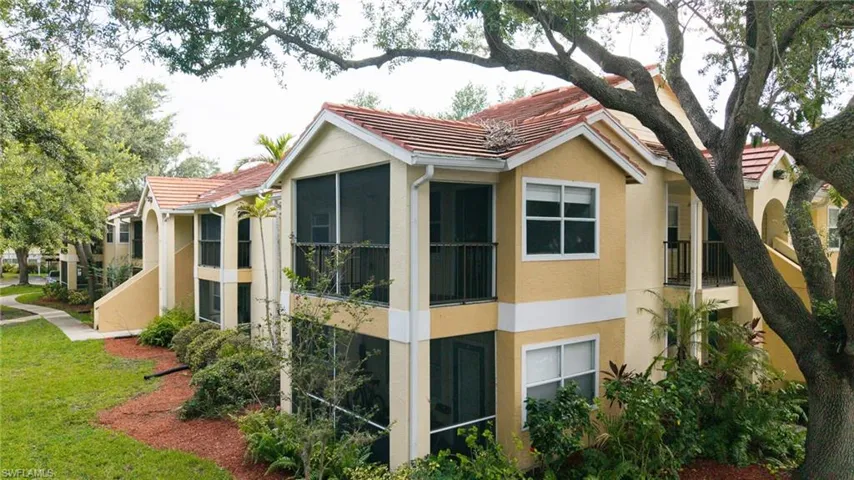 12561 Equestrian Cir 816, Fort Myers, Florida 33907