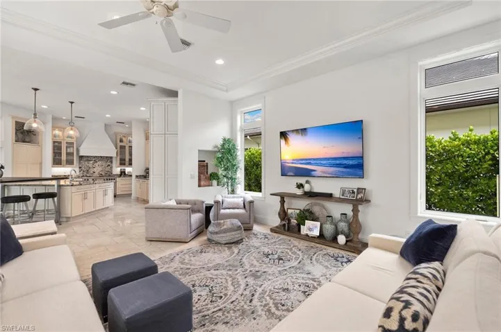 615  Binnacle  DR, Naples, FL 34103