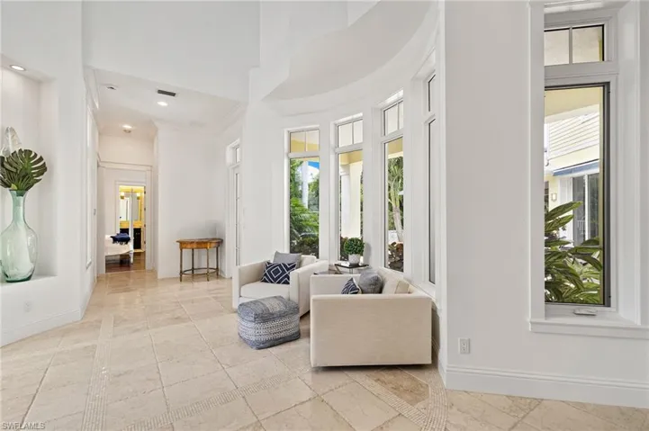 615  Binnacle  DR, Naples, FL 34103