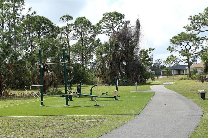2209 NE 36th  ST, Cape Coral, FL 33909