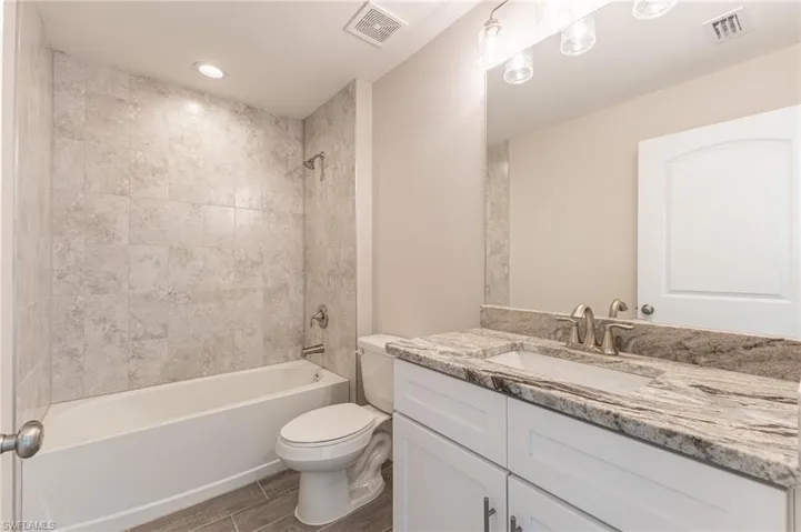 1832 NW 6th  PL, Cape Coral, FL 33993