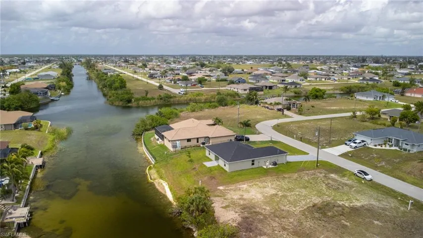 1832 NW 6th  PL, Cape Coral, FL 33993