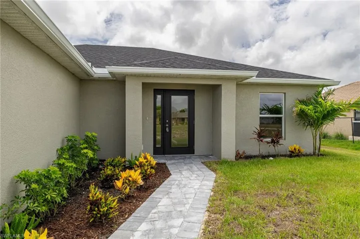1832 NW 6th  PL, Cape Coral, FL 33993