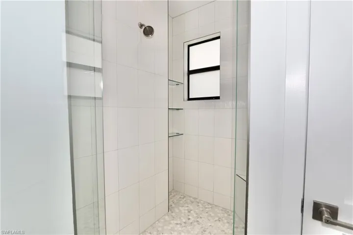 Main Bathroom shower
