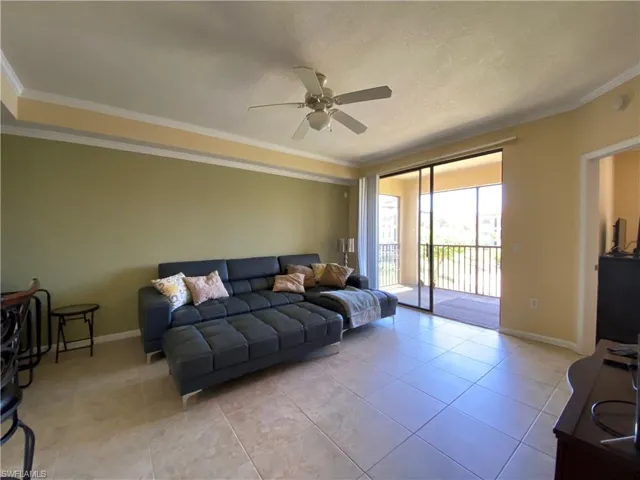 12970 Positano Cir 206, Naples, Florida 34105