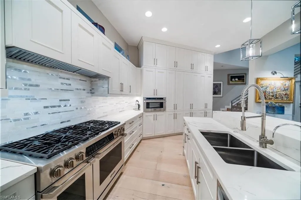 367 5th AVE, Naples, FL 34102,224083510