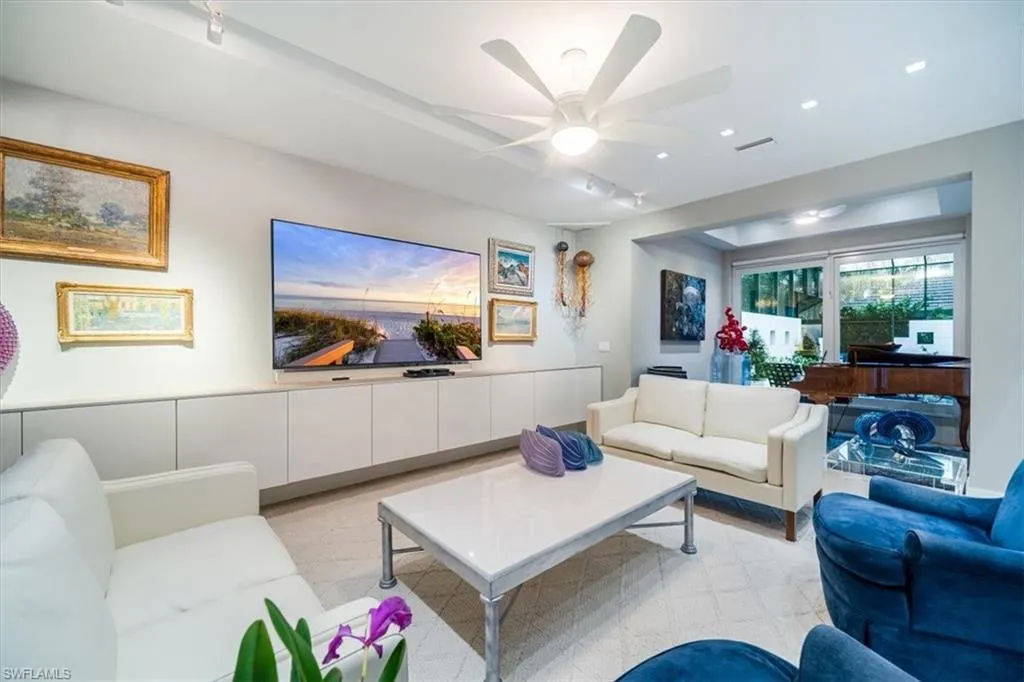 367 5th AVE, Naples, FL 34102,224083510