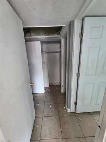 Image quality insufficient for description