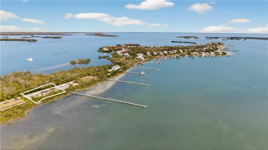 Aerial view of property's location featuring property boundaries