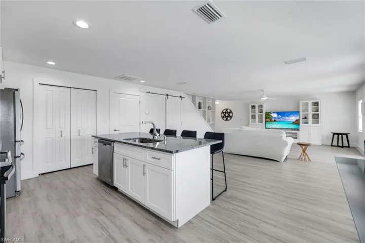 6053 Montego Bay Loop, Fort Myers, Florida 33908