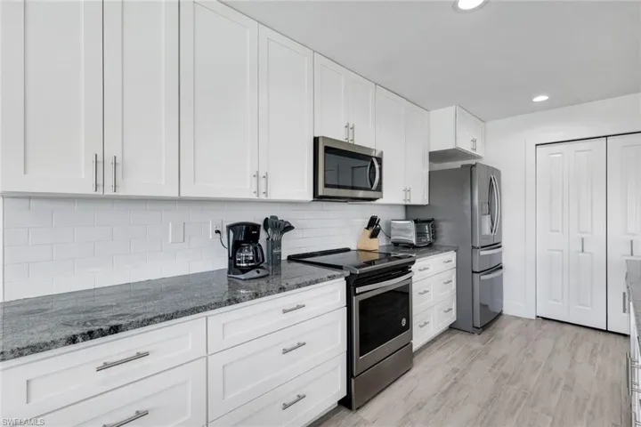 6053 Montego Bay Loop, Fort Myers, Florida 33908